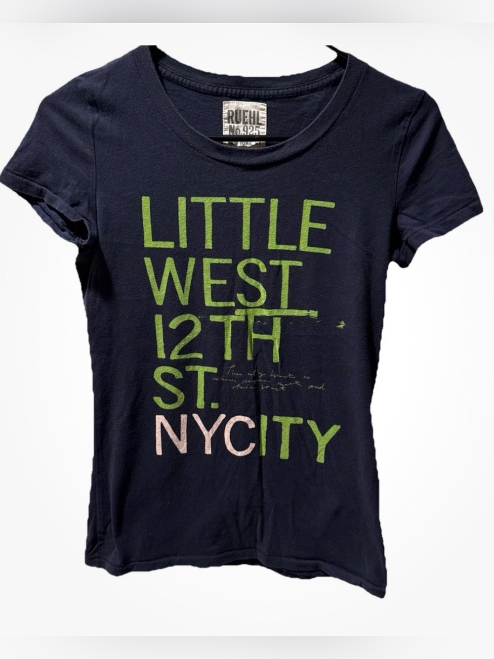 Ruehl No. 925 Women’s Vintage Fitted T-Shirt Size Medium Graphic NYC Y2K 12th St